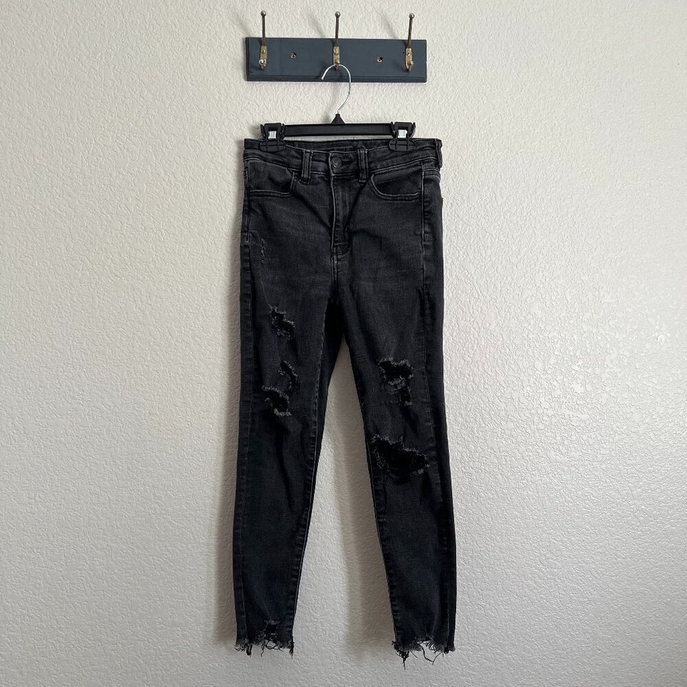 American Eagle Super Hi-Rise Legging Crop Women's 2 Short Distressed Denim EUC.